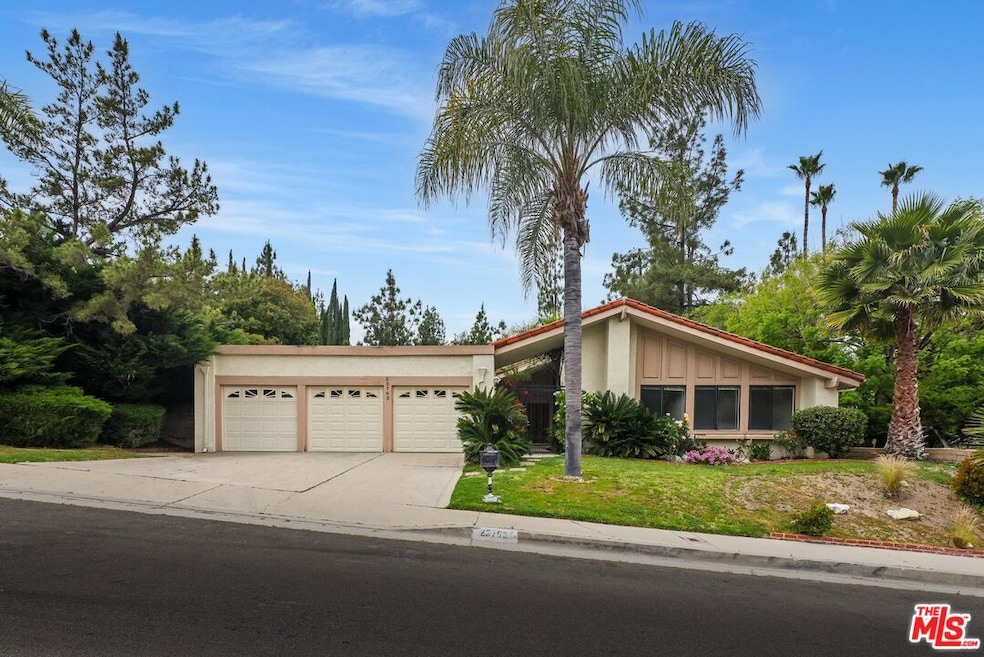 Sold $1,152,000 • Co-Listing Agent