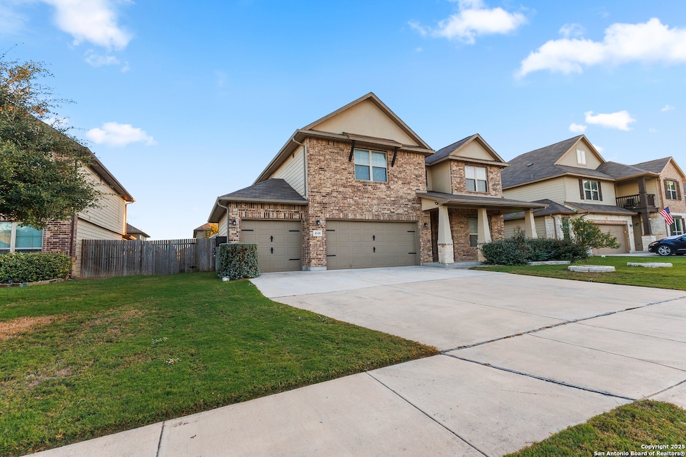 4548 Meadow Green, Schertz, TX 78108 - photo 1