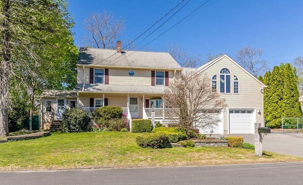 28 Bonnie Ave, Dracut, MA 01826 - photo 1