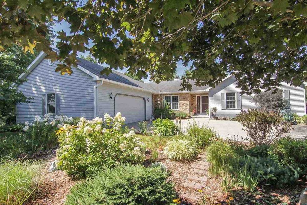 1427 Storytown Rd, Oregon, WI 53575 - photo 1