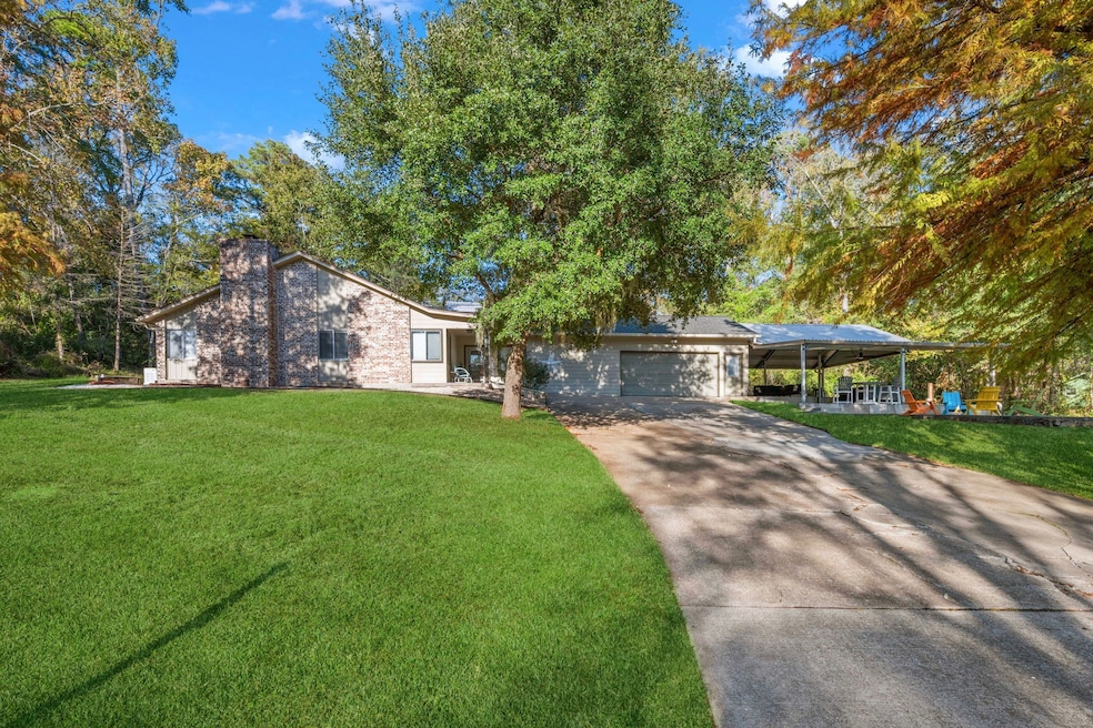 141 White Oak St, Point Blank, TX 77364 - photo 1