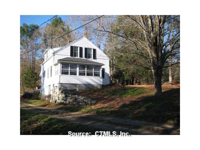 Exterior Front. Charming 3 bedroom cape with walko