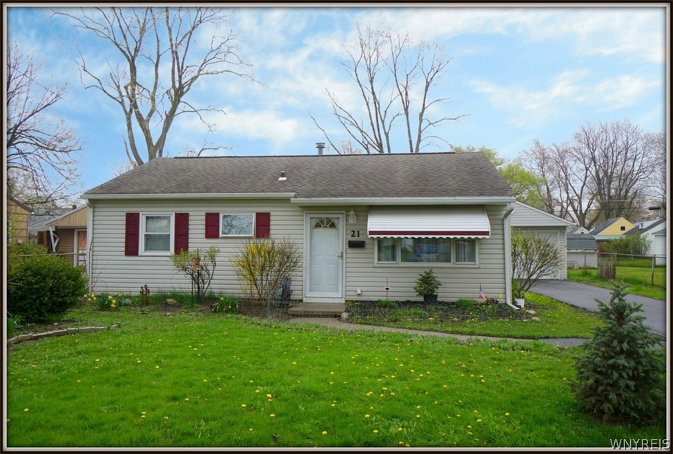 21 Jesella Dr, North Tonawanda, NY 14120 - photo 1