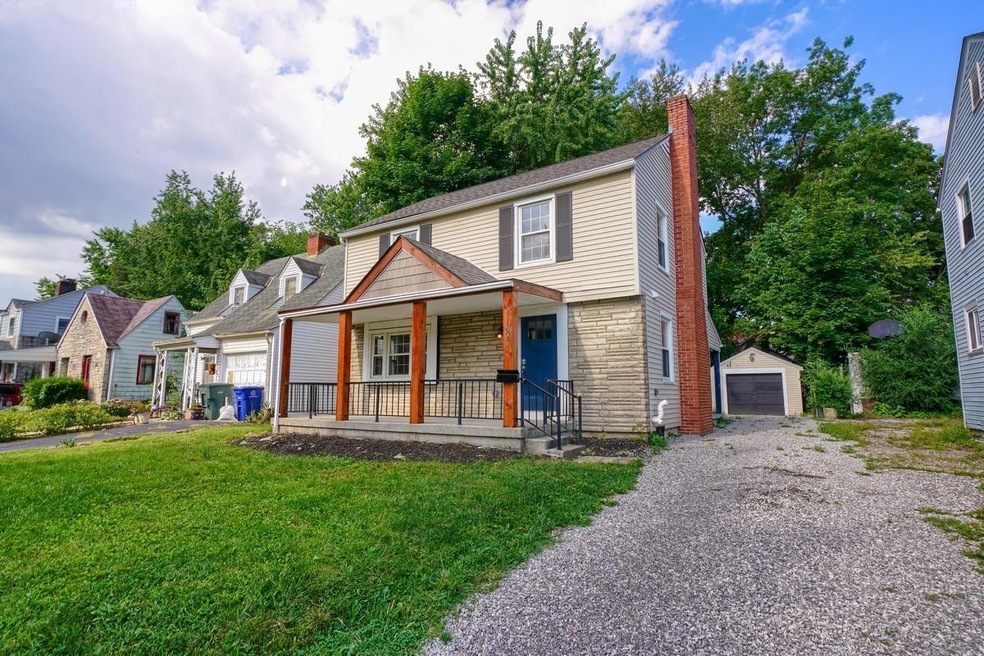 1185 Kelton Ave (2)
