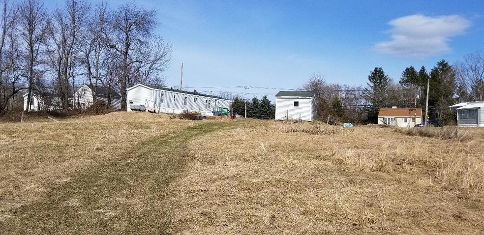 127 Pine Hill Rd, Berwick, ME 03901 - photo 1