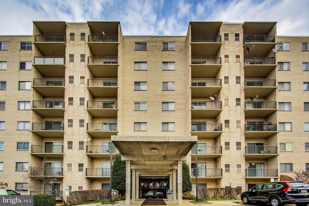 Columbia Towers Condominium unit 612, Silver Spring, MD 20904 - photo 1
