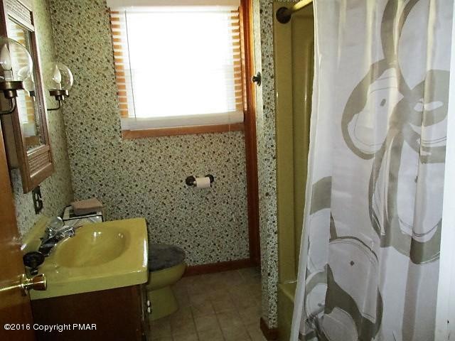 623 South Ave, Jim Thorpe, PA 18229 - photo 1