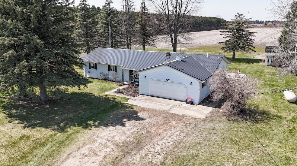 Pending $215,500 • Co-Listing Agent