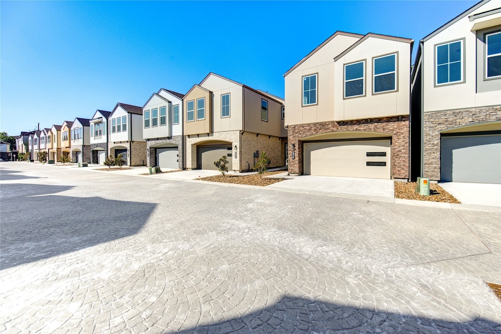 2903 El Fenice Ln, Houston, TX 77057 - photo 1