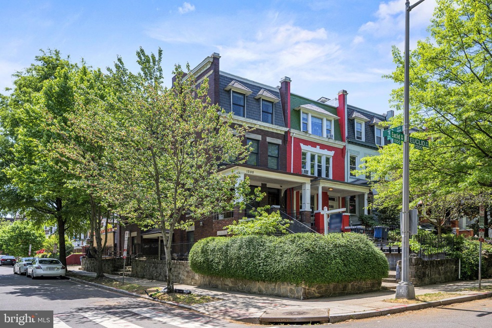 Sold $610,000 • Co-Listing Agent