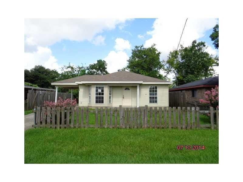228 Cherbourg St, Houma, LA 70363 - photo 1
