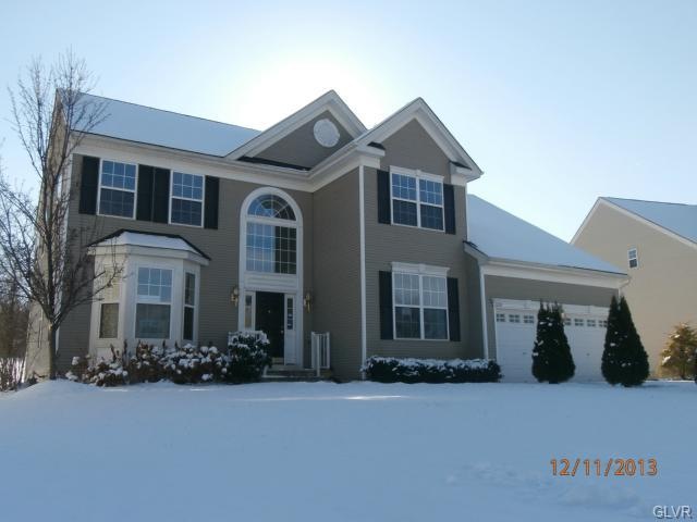 7392 Iron Dr, Macungie, PA 18062 - photo 1