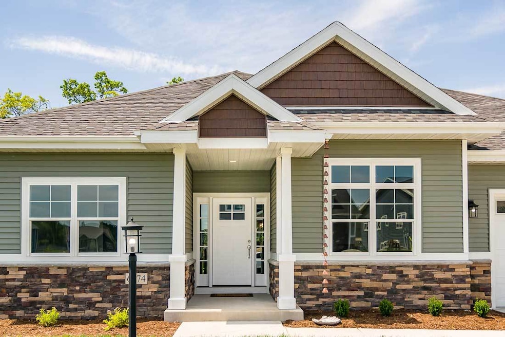 6274 Summit View Dr, Fitchburg, WI 53719 - photo 1