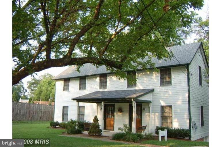 5910 Oak Twin Ct unit C, Linthicum Heights, MD 21090 - photo 1