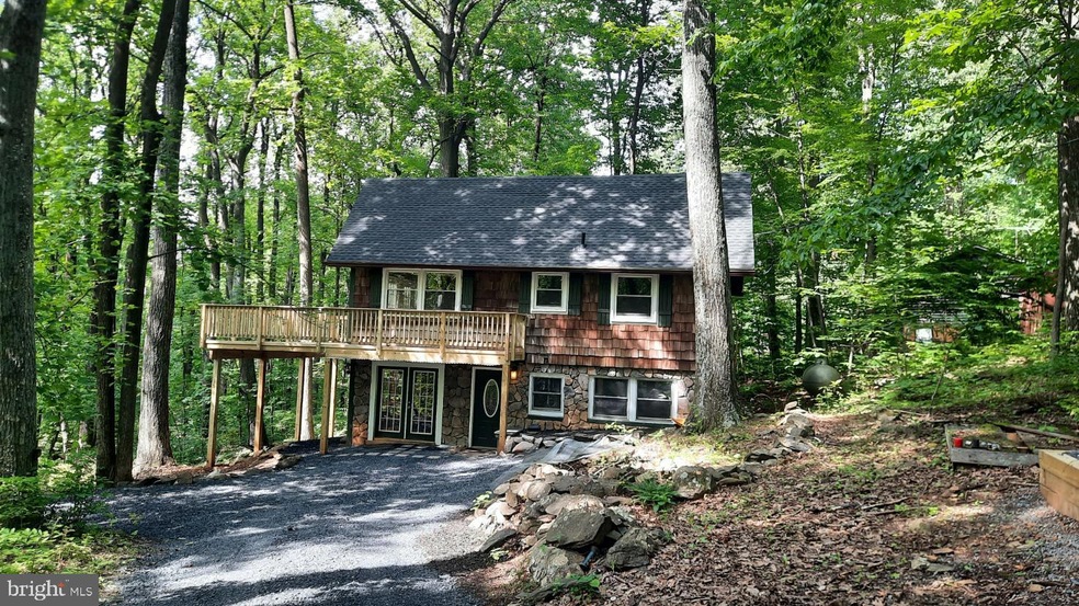 461 Chipmunk Trail Ln, Linden, VA 22642 - photo 1