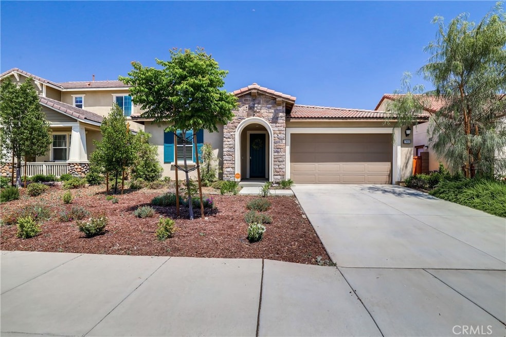 27832 Paddleboat Ct, Menifee, CA 92585 - photo 1