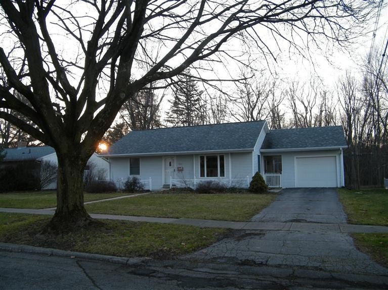 650 Flanders St, Chelsea, MI 48118 - photo 1