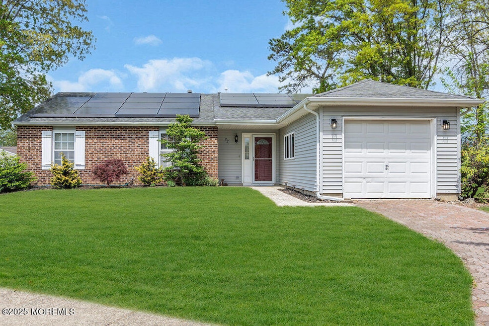 27 Laurel Crest Dr, Howell, NJ 07731 - photo 1