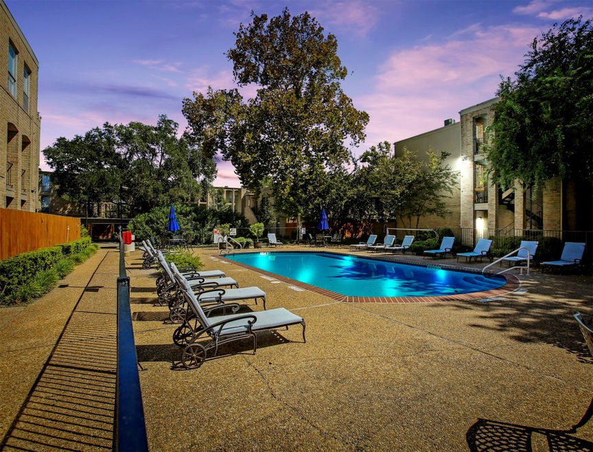 URBAN CHIC CONDO! Your modern oasis awaits you!  T