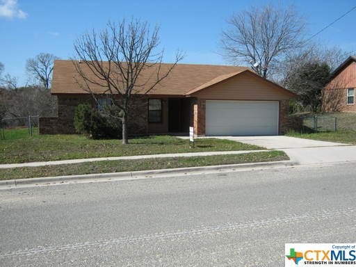 2210 Phyllis Dr, Copperas Cove, TX 76522 - photo 1