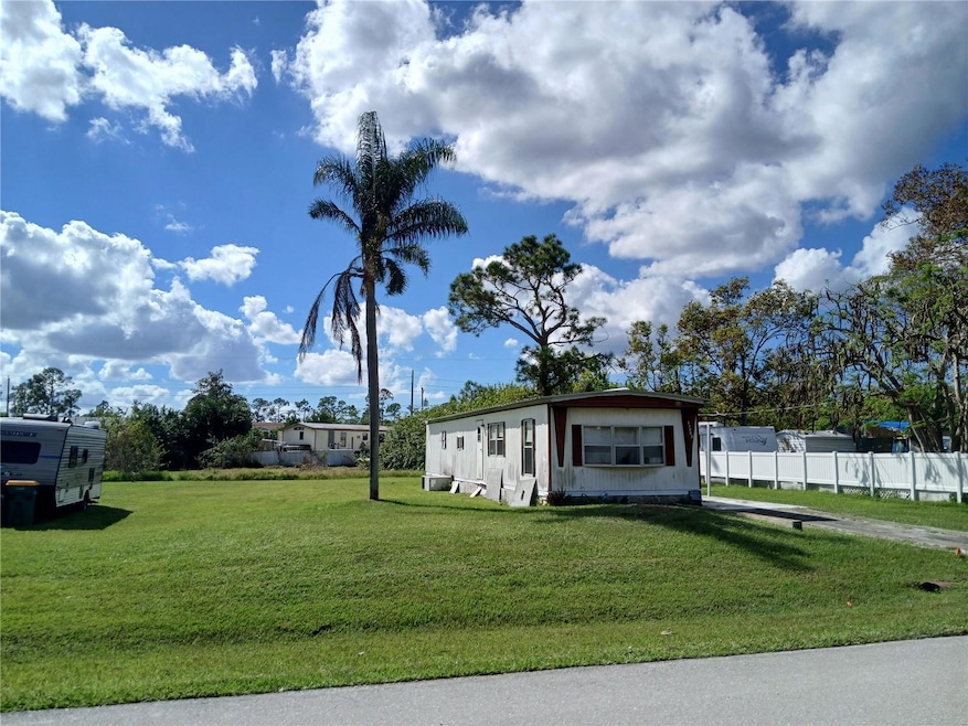 11265 Pineapple Rd, Punta Gorda, FL 33955 - photo 1