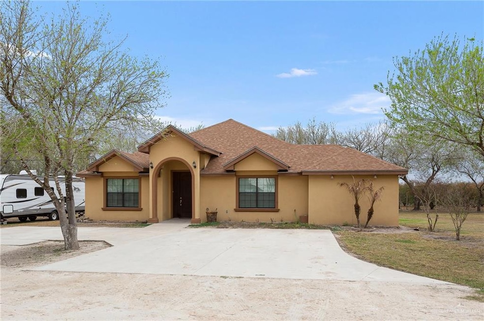 1367 E Roosevelt Rd, Donna, TX 78537 - photo 1