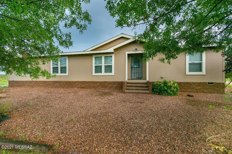 Front View of House Close 811