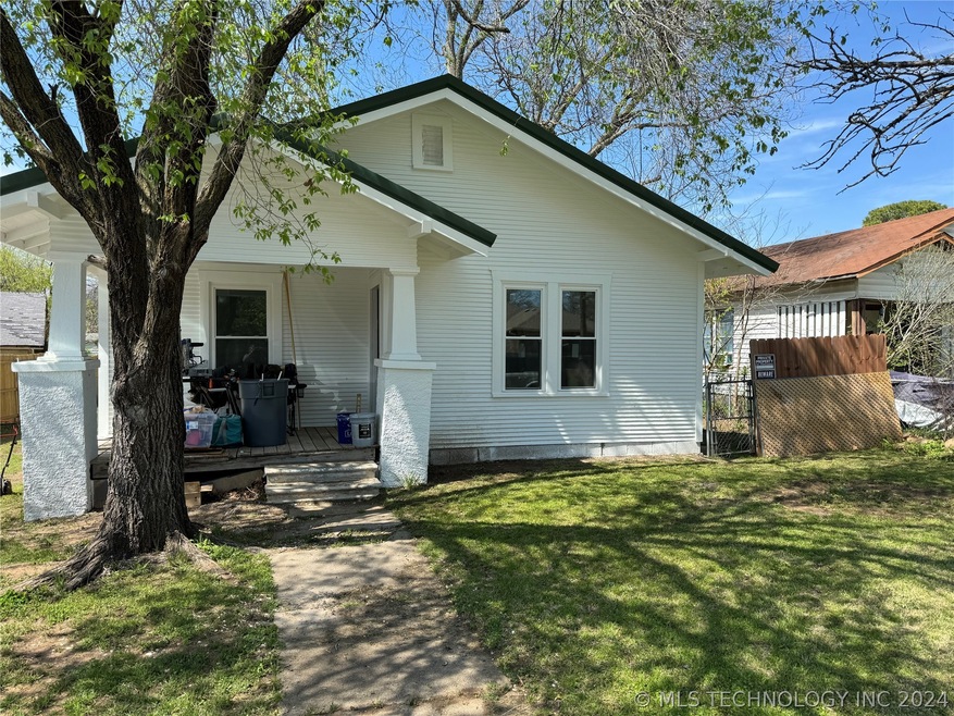 717 Wolverton St, Ardmore, OK 73401 - photo 1