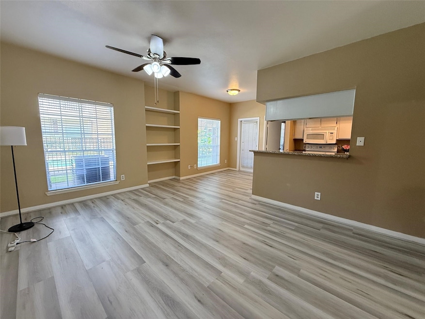 2626 Holly Hall St unit 1211, Houston, TX 77054 - photo 1
