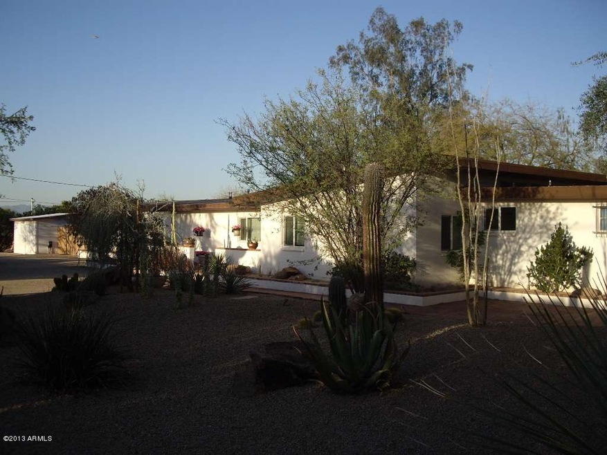 Front_of_the_House