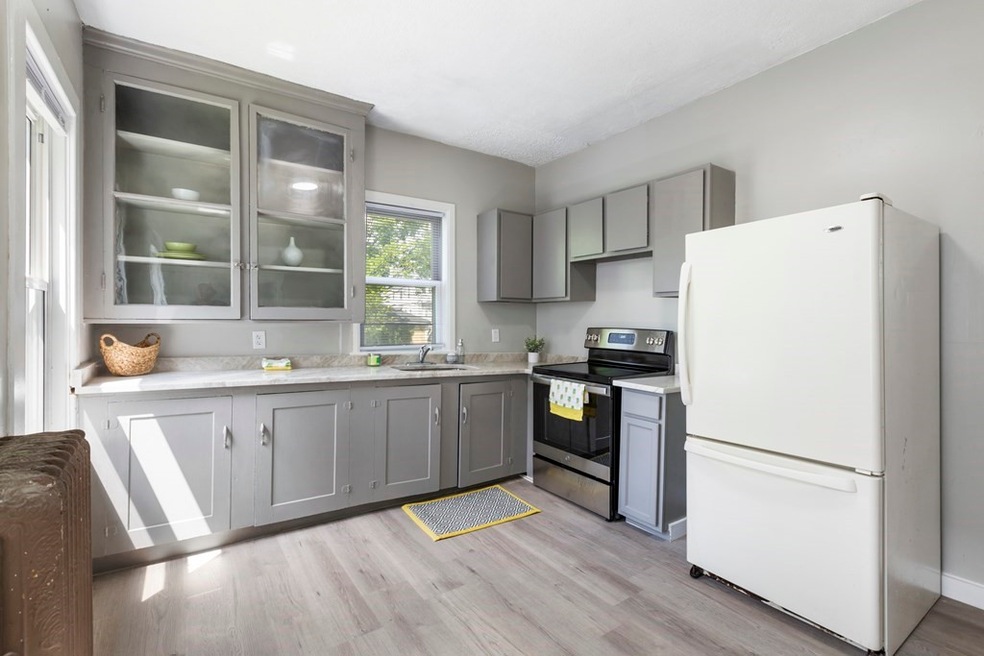 5 Bradford St unit 1, Taunton, MA 02780 - photo 1