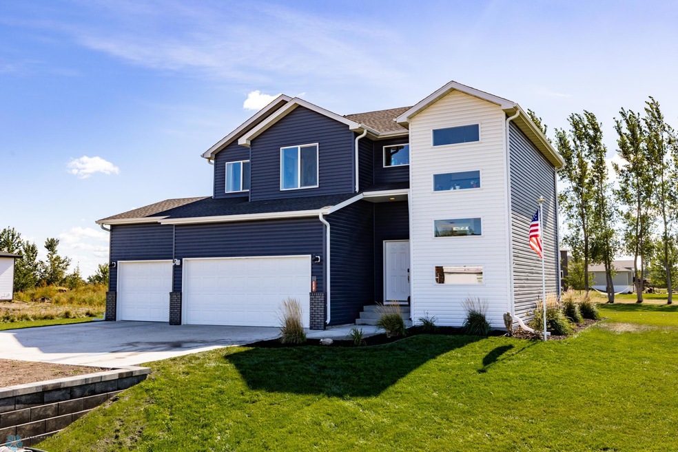 210 Laverne Ln, Colfax, ND 58018 - photo 1