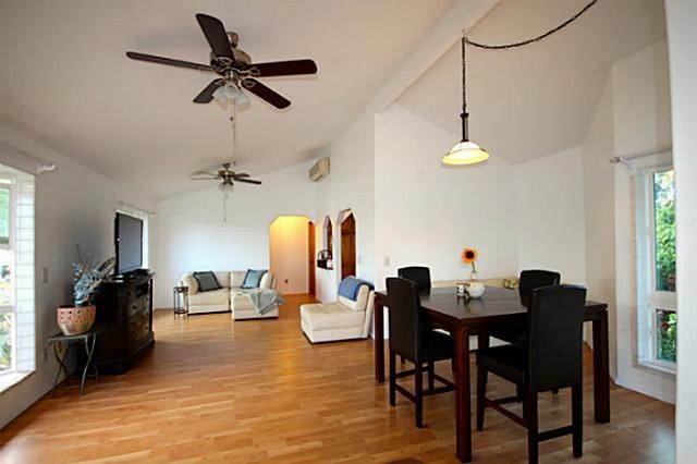 Spacious and breezy layout. Great for entertaining