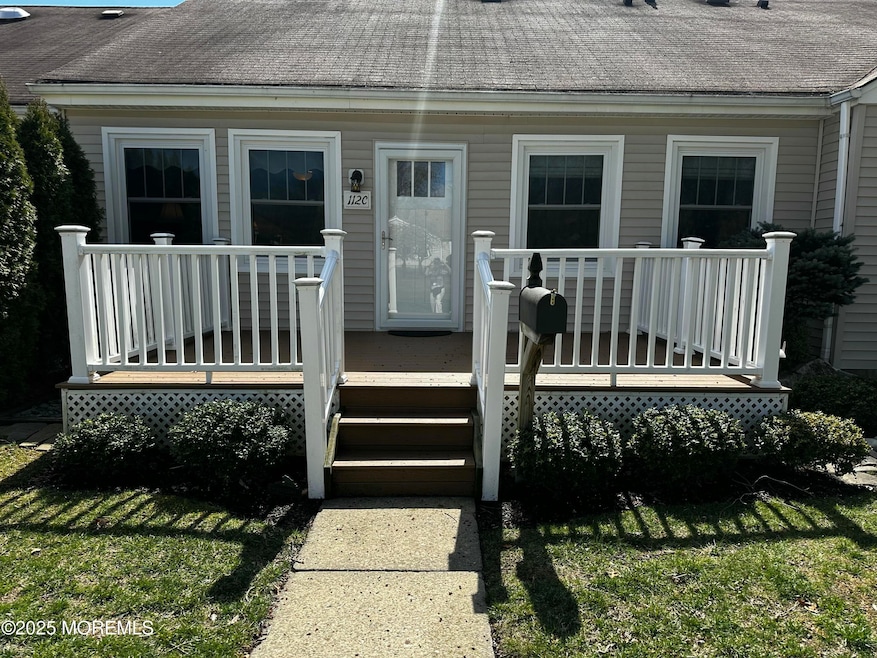 112 Pilatus Platz unit C, Freehold, NJ 07728 - photo 1