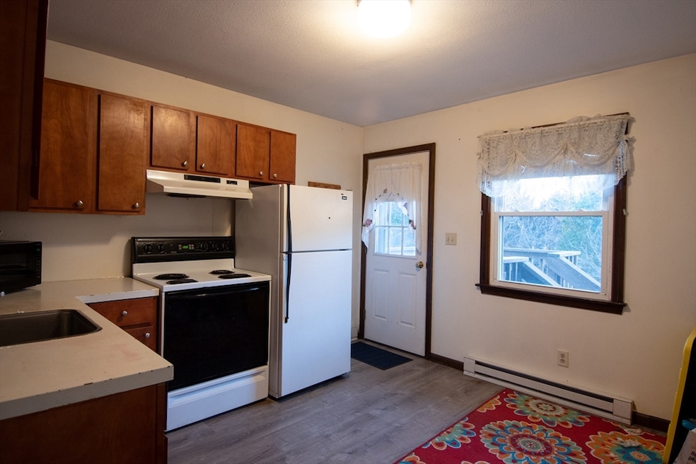 29 Mountain Rd unit 2L, Deerfield, MA 01373 - photo 1