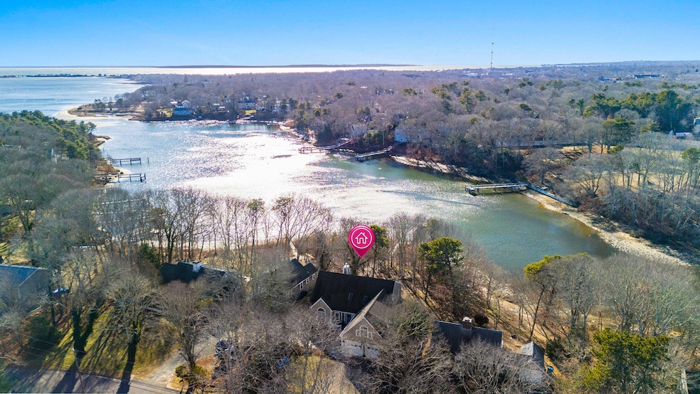Great Pond Waterfront Retreat