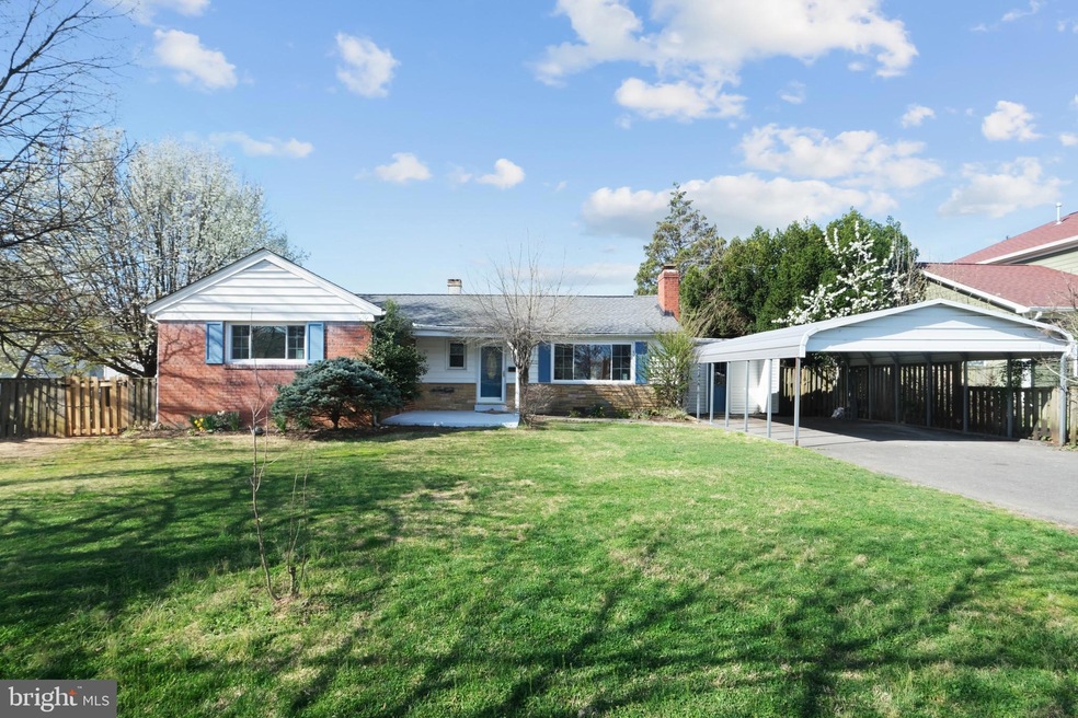 3514 Maple Ct, Falls Church, VA 22041 - photo 1