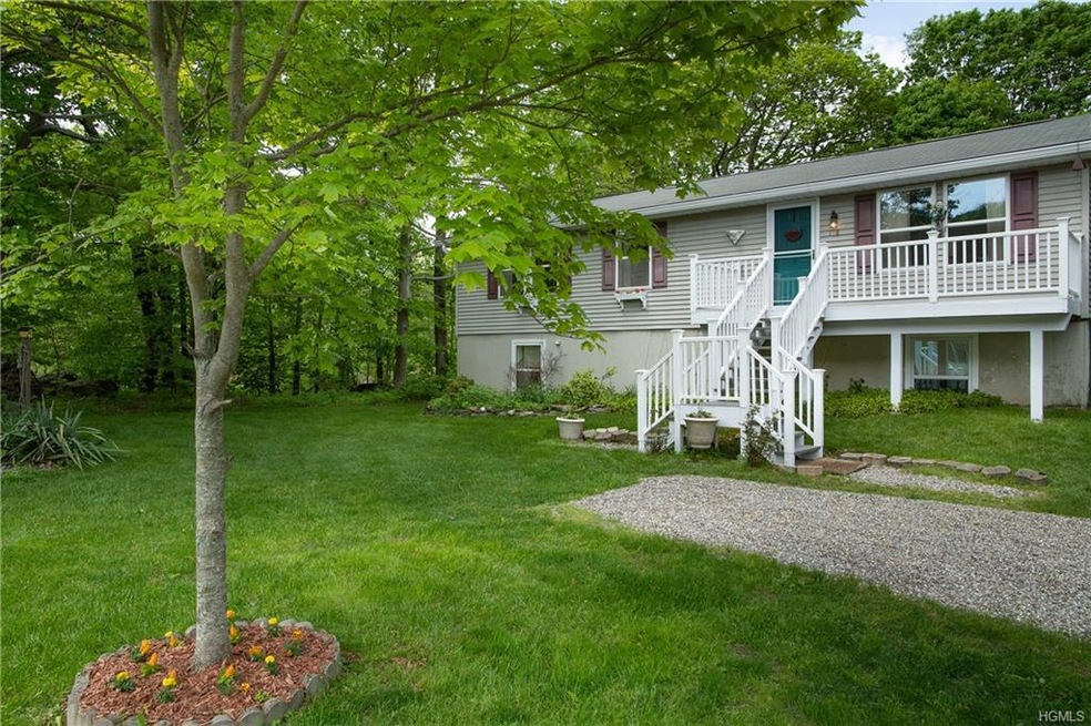 168 Walnut Dr, Pawling, NY 12564 - photo 1