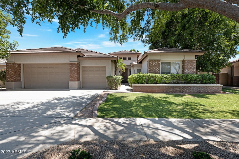 7677 S Ash Ave-1