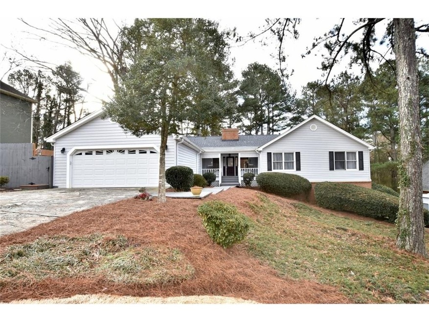 Well maintained Ranch on finished basement!