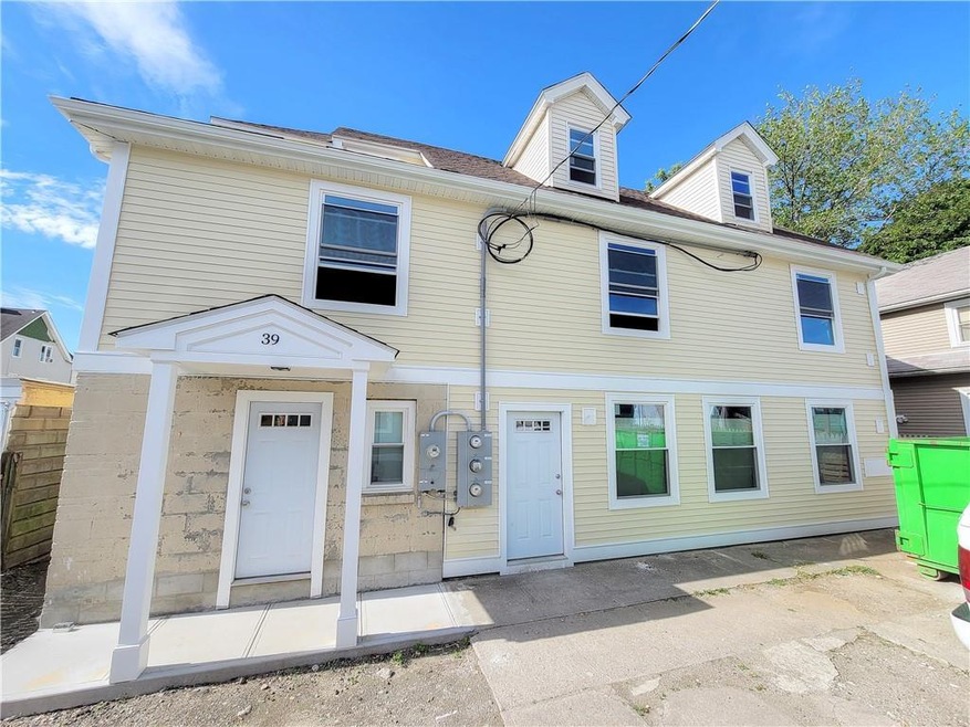 39 Benefit St unit 3, Pawtucket, RI 02861 - photo 1