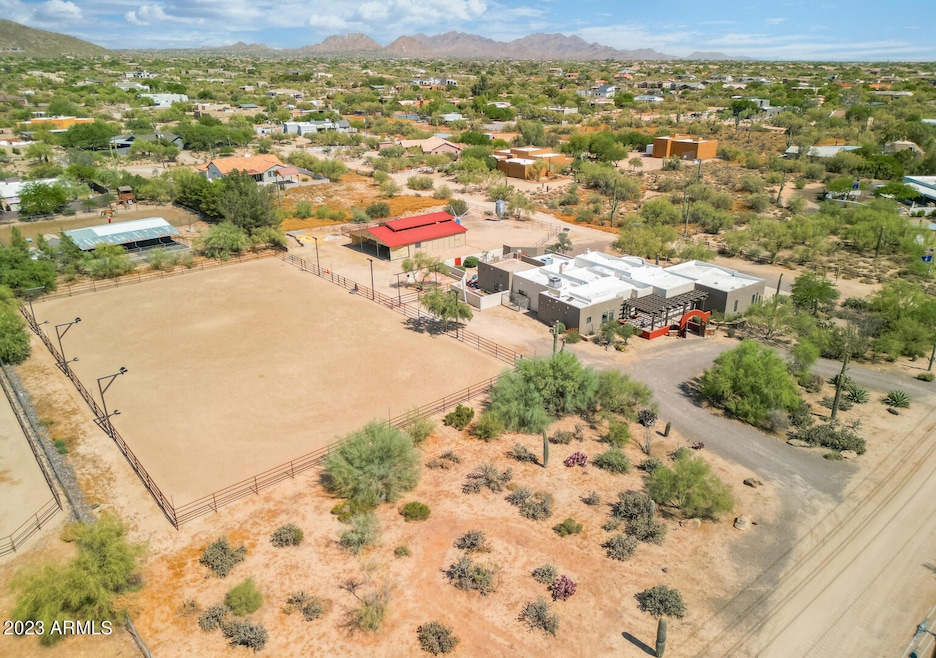 Rare 2.5 Acre Ranch