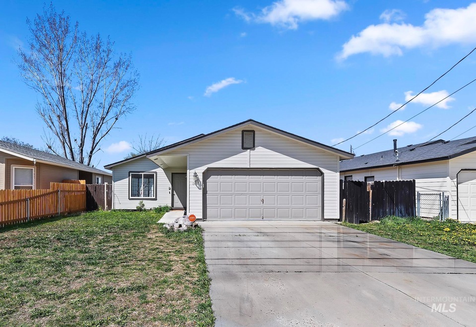 1307 S Elder St, Nampa, ID 83686 - photo 1