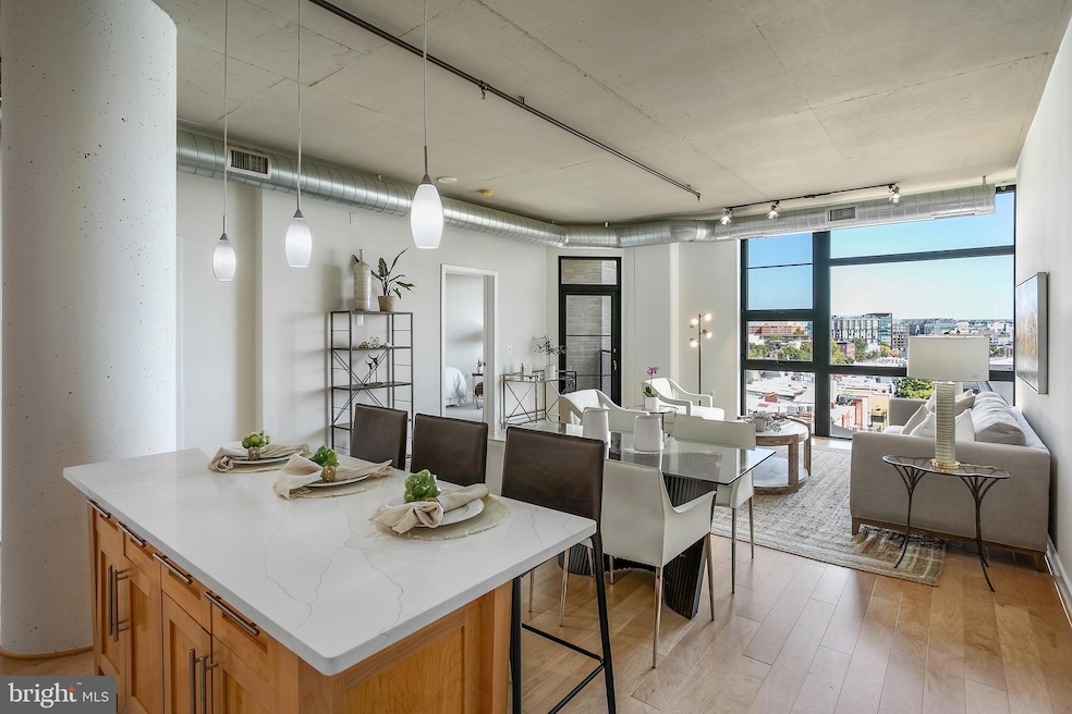 For Sale $699,900 • Co-Listing Agent