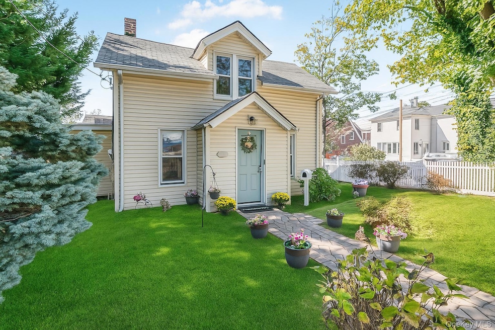 For Sale $749,000 • Co-Listing Agent