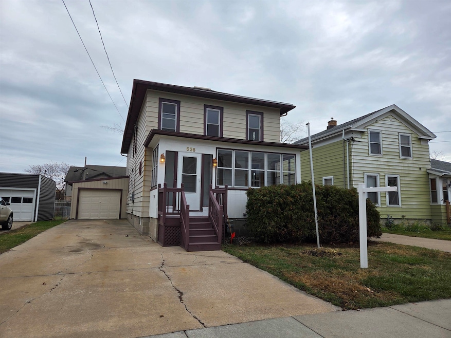 526 Central St, Oshkosh, WI 54901 - photo 1