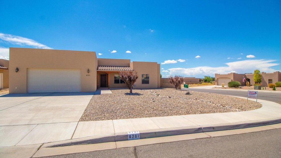 6701 Jemez Ave, Farmington, NM 87402 - photo 1