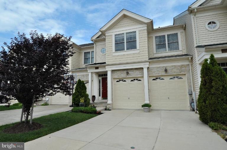 8706 Timber Oak Ln, Laurel, MD 20723 - photo 1