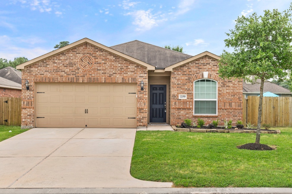 12059 Powderhorn Ln, Pinehurst, TX 77362 - photo 1