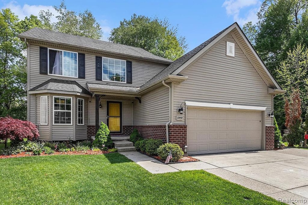 37459 N Dianne Ln, Huron Charter Township, MI 48164 - photo 1